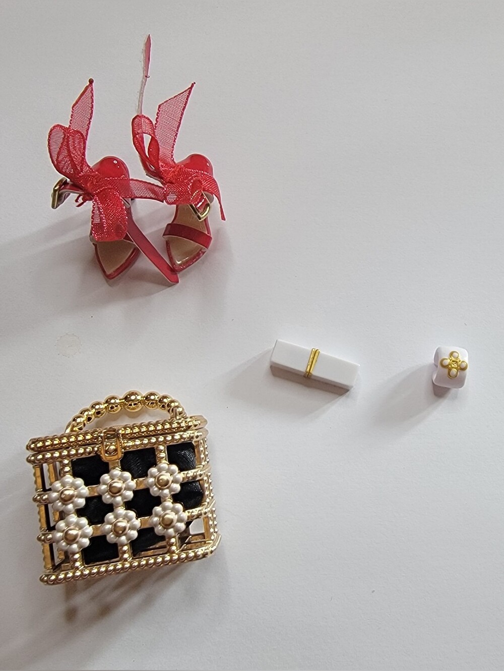 Mini Fashion Accessories Bundle – Purse, Heels, Lipstick & Bracelet Plus Cane